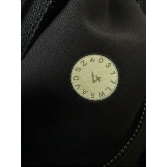 Lululemon Speed Up Tight Full-On Luxtreme 28" In Midnight Navy Size 4 - Picture 8 of 12